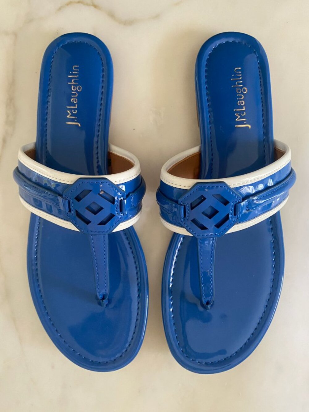 J McLaughlin Nixi Blue Patent Leather Thong Sandals Flats Women's Size 9